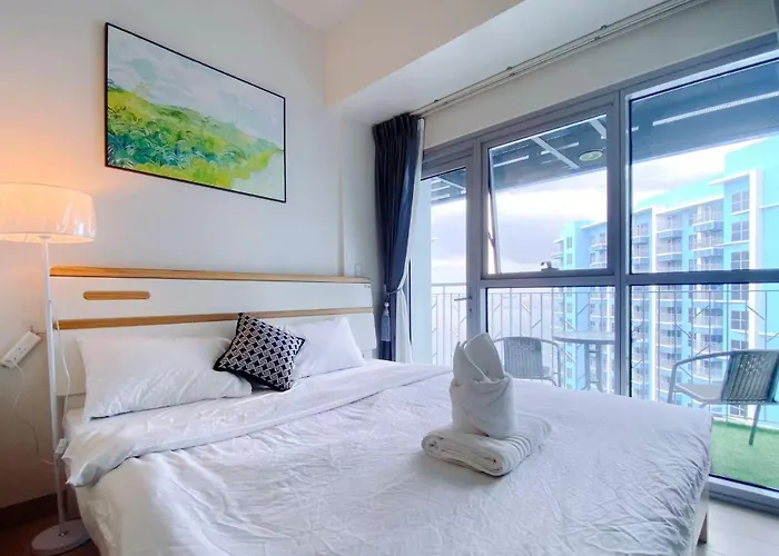 120sqm Spacious And Comfortable 3bedrooms With Oceanview Of Manilabay, Close To Airport, Okada Casino, Solaire Casino, Ayala Malls, Mall Of Asia, Free Parking *