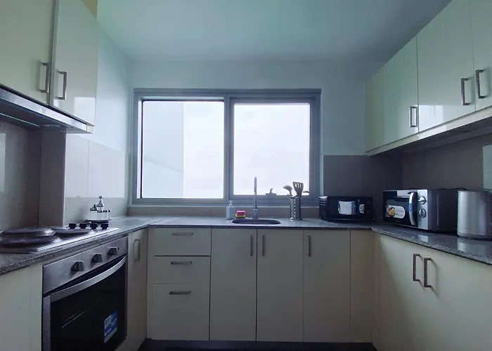 120sqm Spacious And Comfortable 3bedrooms With Oceanview Of Manilabay, Close To Airport, Okada Casino, Solaire Casino, Ayala Malls, Mall Of Asia, Free Parking Apartment *