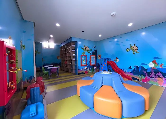 120sqm Spacious And Comfortable 3bedrooms With Oceanview Of Manilabay, Close To Airport, Okada Casino, Solaire Casino, Ayala Malls, Mall Of Asia, Free Parking Apartment