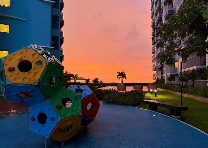 120sqm Spacious And Comfortable 3bedrooms With Oceanview Of Manilabay, Close To Airport, Okada Casino, Solaire Casino, Ayala Malls, Mall Of Asia, Free Parking Apartment Manila